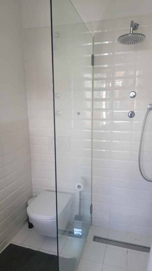 Tiny Suite With Private Bathroom - Bairro Alto Lisbona Esterno foto